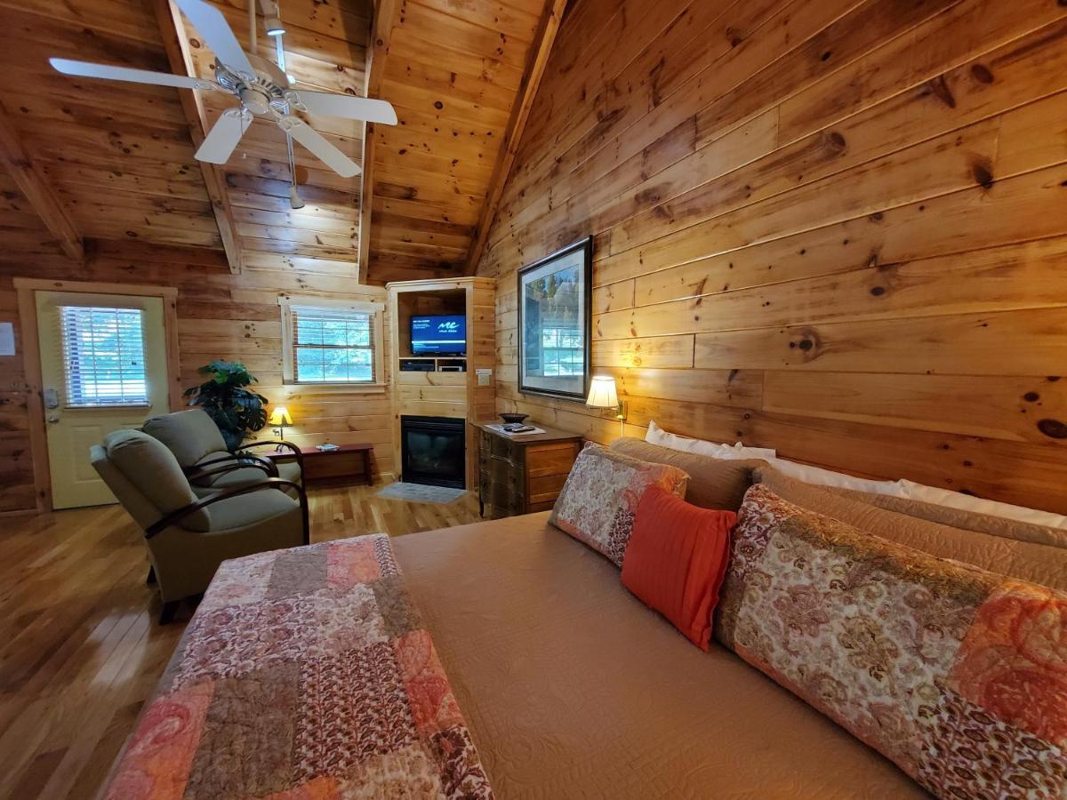 New River Trail Cabins Galax Exterior photo