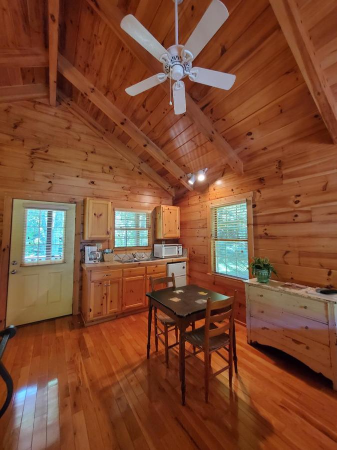 New River Trail Cabins Galax Exterior photo