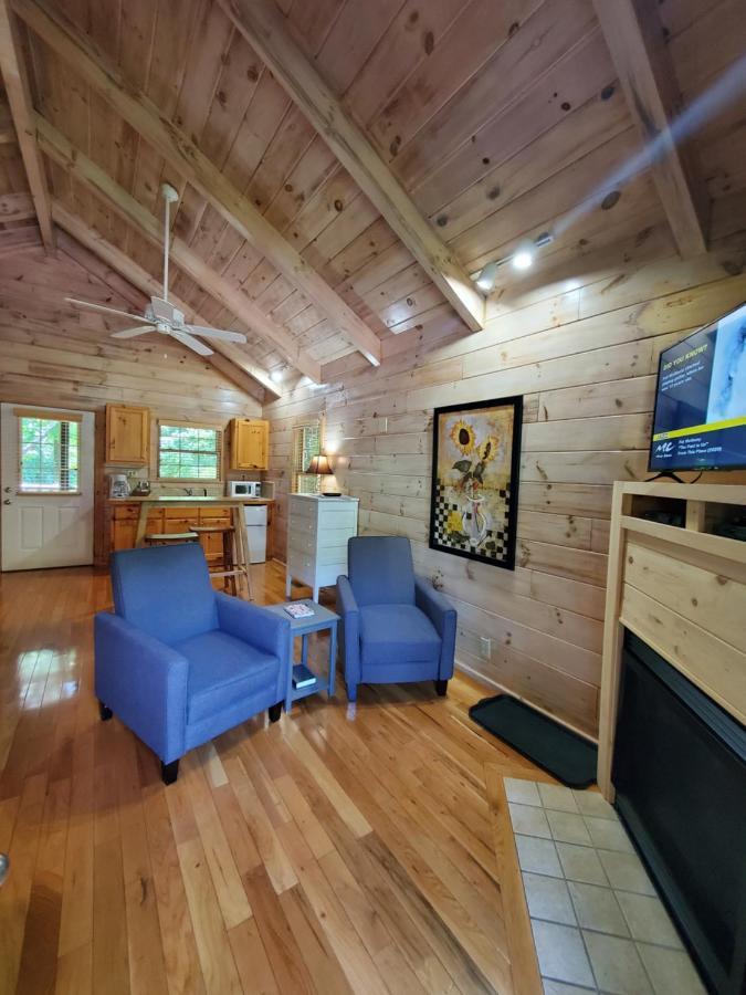 New River Trail Cabins Galax Exterior photo
