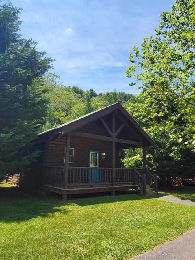 New River Trail Cabins Galax Exterior photo
