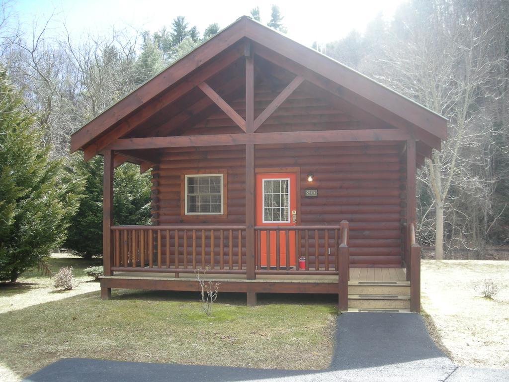 New River Trail Cabins Galax Exterior photo